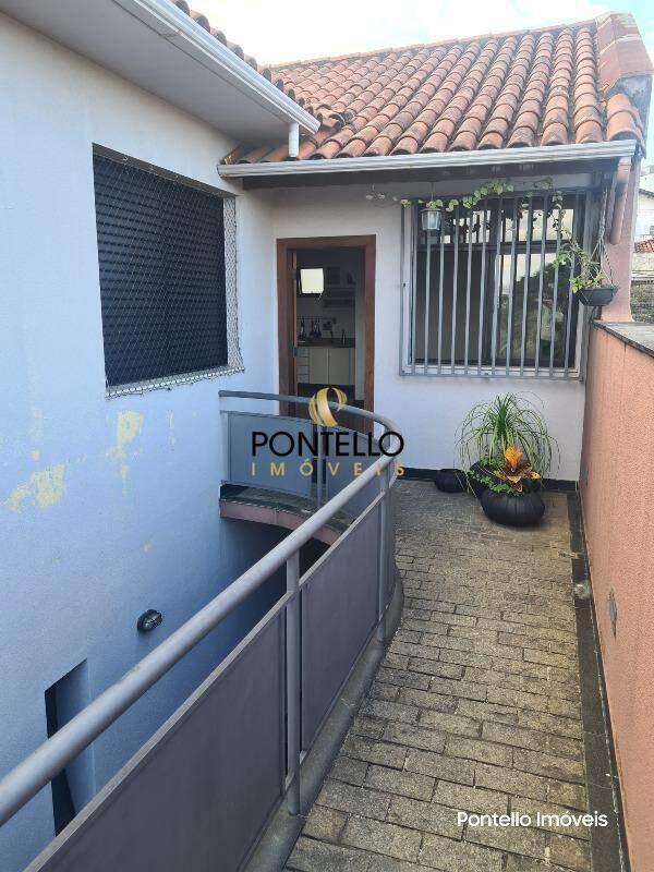 Casa, Caiçaras, 5 Quartos, 4 Vagas, 1 Suíte