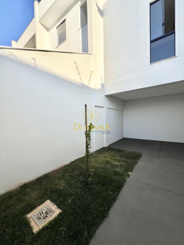 Casa, Centro, 3 Quartos, 4 Vagas, 1 Suíte