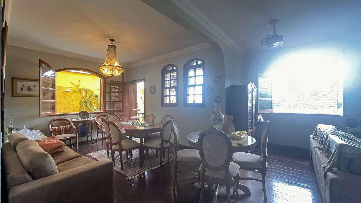 Casa, Santa Lúcia, 4 Quartos, 3 Vagas, 1 Suíte