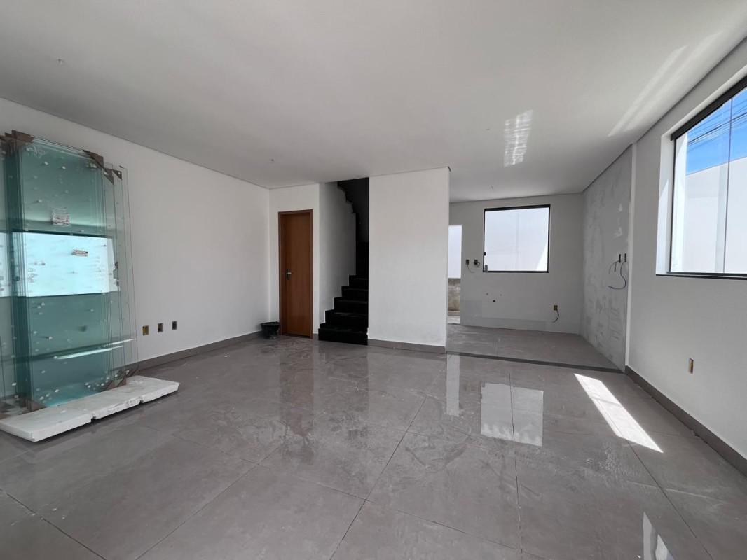 Casa, Masterville, 2 Quartos, 2 Vagas