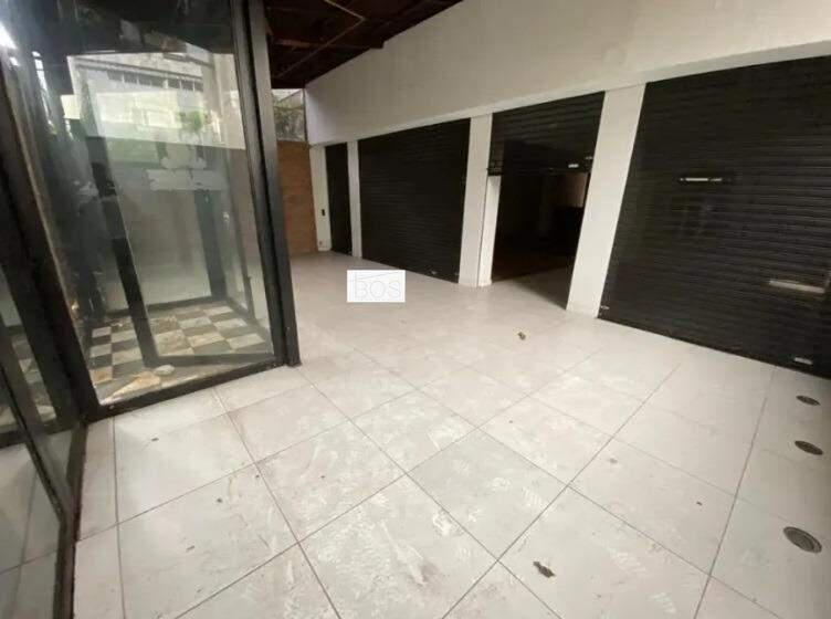 Casa, Savassi, 0 Quarto, 0 Vaga