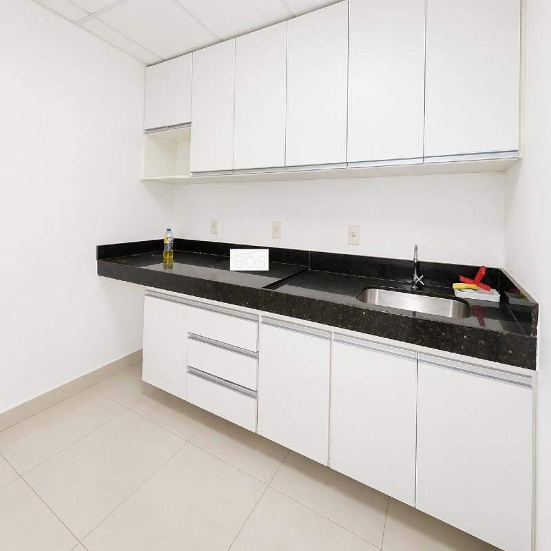 Andar, Centro, 0 Quarto, 4 Vagas