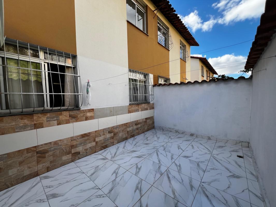 Casa, Solar do Barreiro, 2 Quartos, 1 Vaga