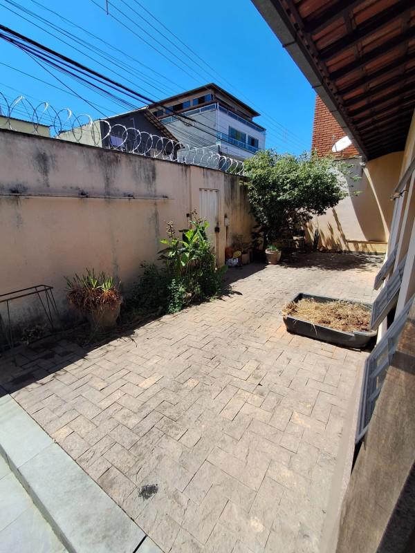 Casa, Nova Granada, 3 Quartos, 2 Vagas, 1 Suíte