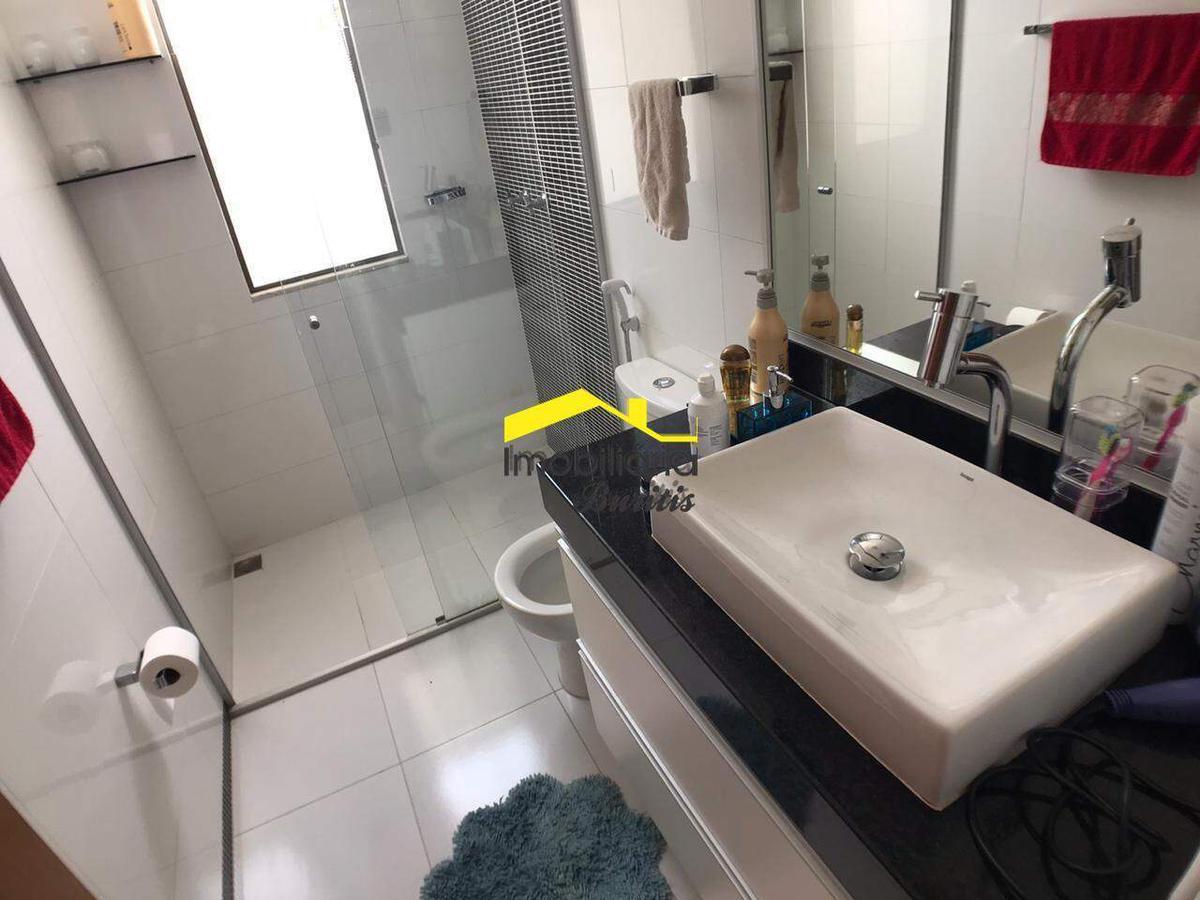Casa, Buritis, 4 Quartos, 5 Vagas, 2 Suítes