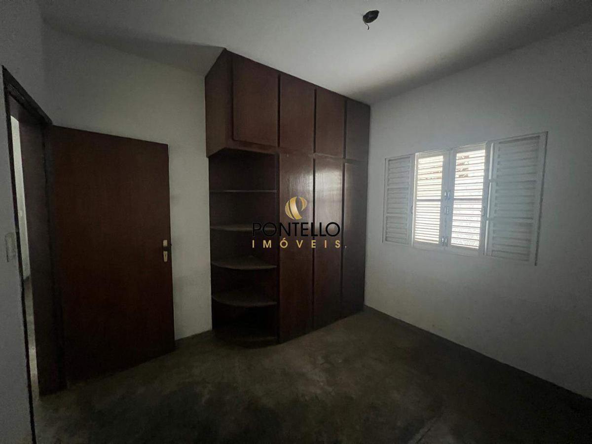 Casa, Jardim Arizona, 3 Quartos, 2 Vagas, 1 Suíte