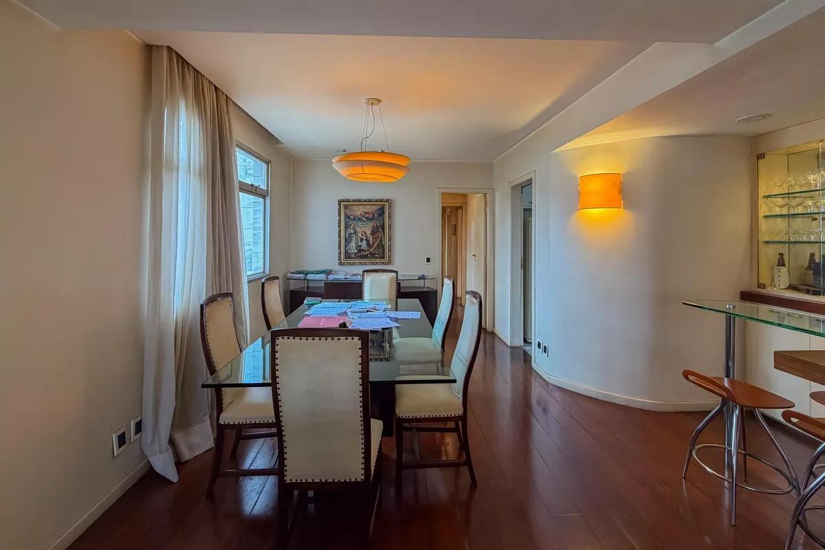 Apartamento, Santo Agostinho, 4 Quartos, 2 Vagas, 1 Suíte