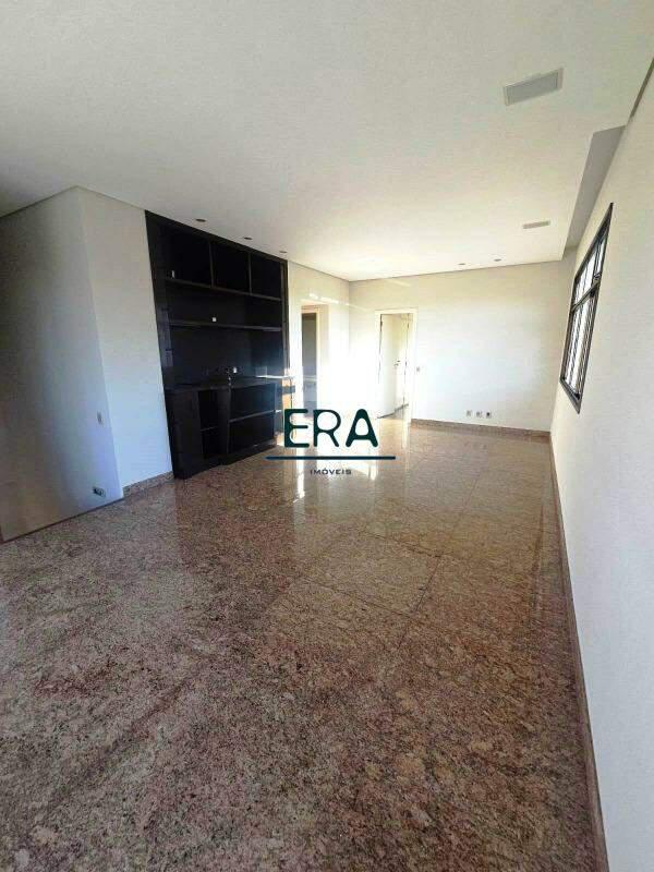 Cobertura, Funcionários, 5 Quartos, 4 Vagas, 4 Suítes