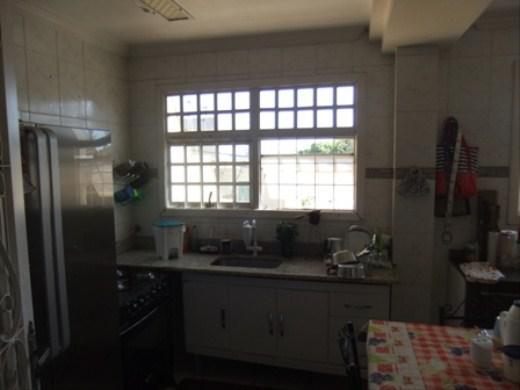 Casa, Heliópolis, 5 Quartos, 3 Vagas, 1 Suíte