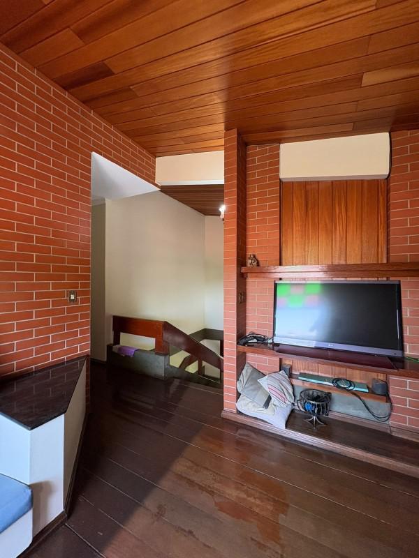 Casa, Jardim Riacho das Pedras, 4 Quartos, 6 Vagas, 2 Suítes