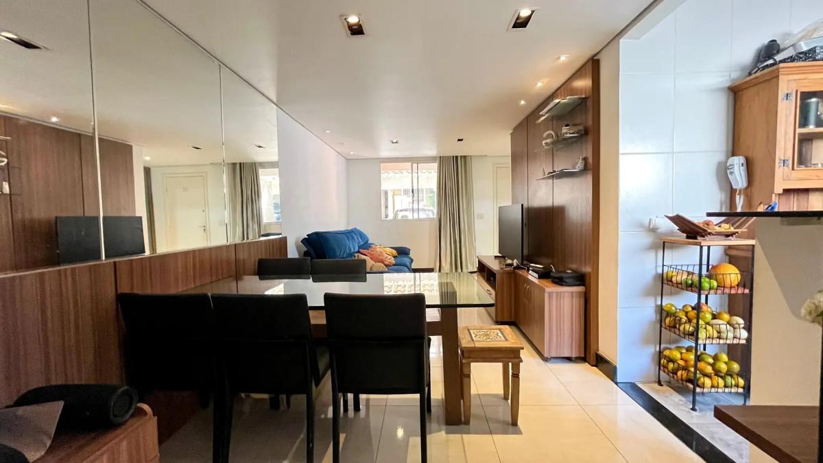 Casa, Buritis, 4 Quartos, 2 Vagas, 1 Suíte