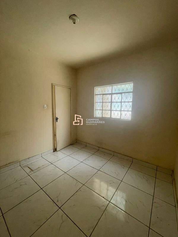 Casa Comercial, Jardim Industrial, 3 Quartos, 5 Vagas, 1 Suíte