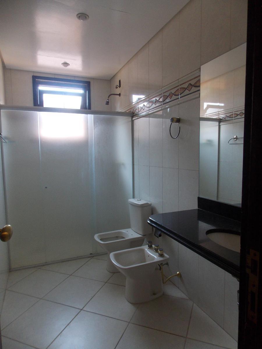 Casa, Havaí, 4 Quartos, 8 Vagas, 2 Suítes