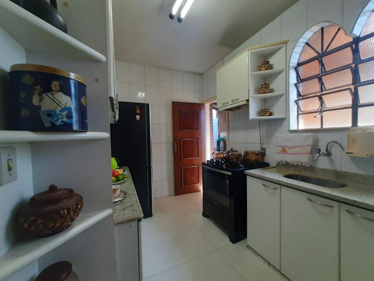 Casa, Jardim América, 4 Quartos, 4 Vagas, 2 Suítes