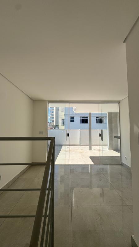 Cobertura, São Pedro, 2 Quartos, 2 Vagas, 1 Suíte