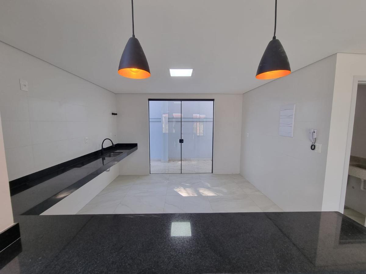 Casa, Planalto, 3 Quartos, 2 Vagas, 1 Suíte