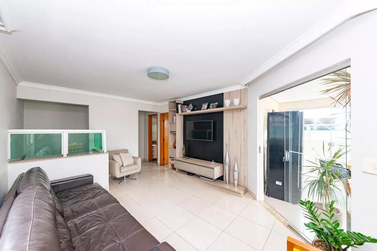 Cobertura, Prado, 4 Quartos, 2 Vagas, 1 Suíte