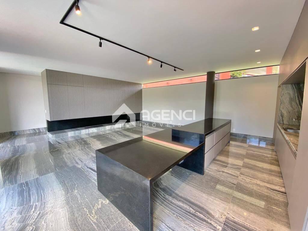 Casa, Alphaville - Lagoa dos Ingleses, 4 Quartos, 0 Vaga, 4 Suítes