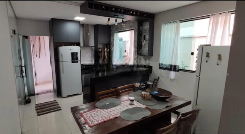 Casa, Masterville, 2 Quartos, 2 Vagas, 1 Suíte