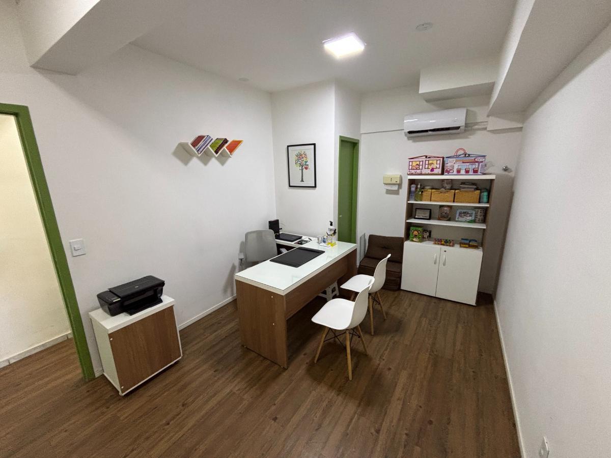 Andar, São José, 0 Quarto, 0 Vaga