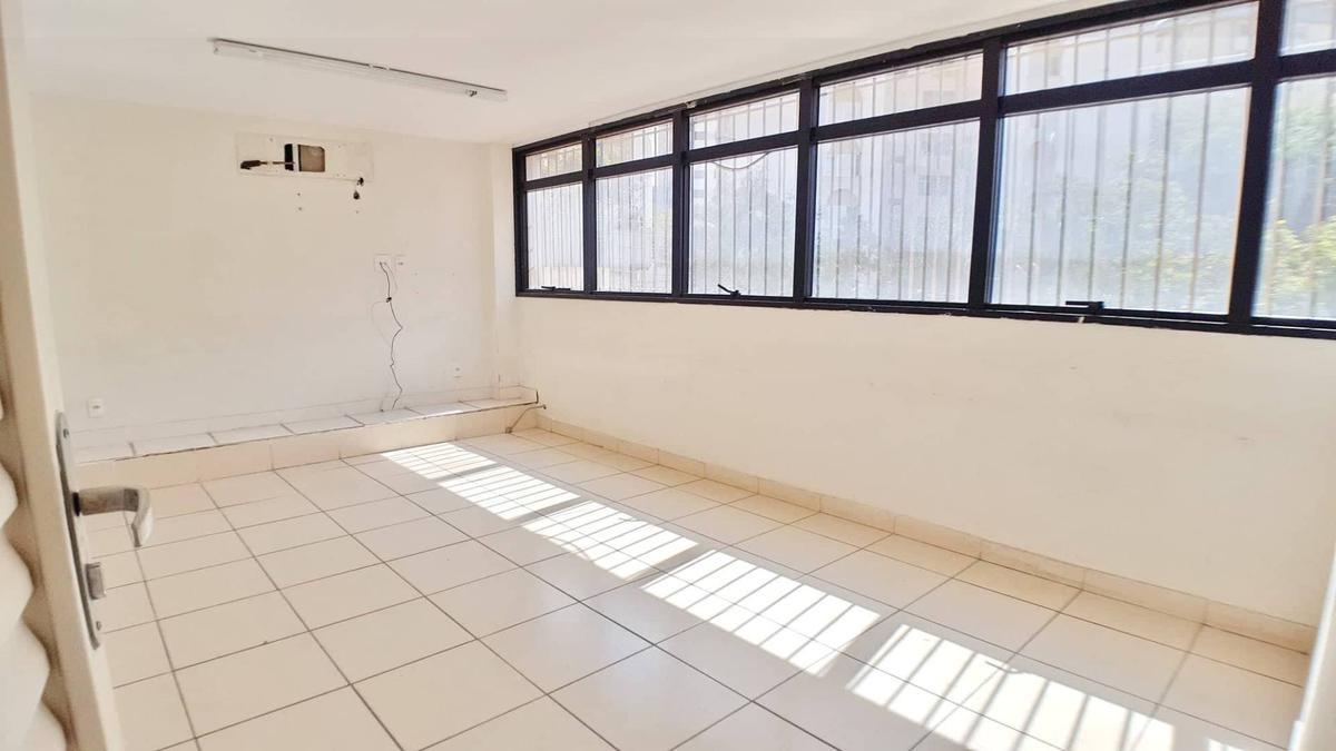 Loja, Funcionários, 4 Vagas