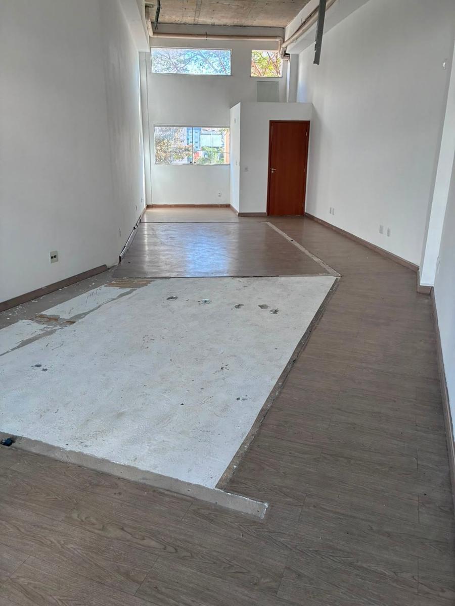 Andar, Castelo, 0 Quarto, 0 Vaga