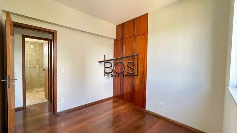 Apartamento, Cruzeiro, 4 Quartos, 2 Vagas, 1 Suíte
