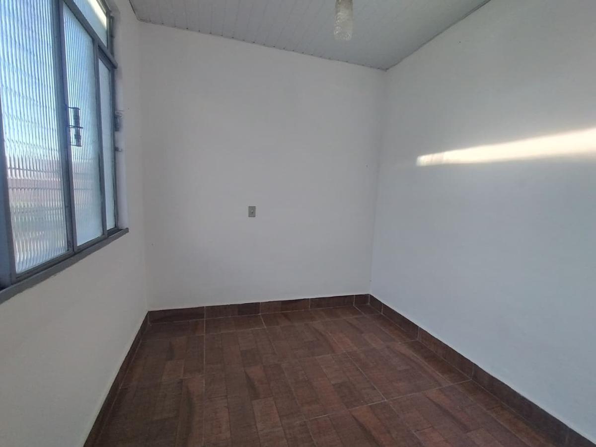 Casa, Centro, 4 Quartos, 0 Vaga