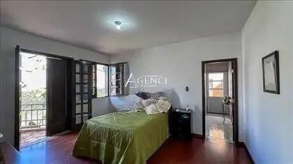 Casa, Camargos, 4 Quartos, 0 Vaga, 1 Suíte