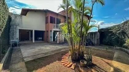 Casa, Camargos, 4 Quartos, 0 Vaga, 1 Suíte