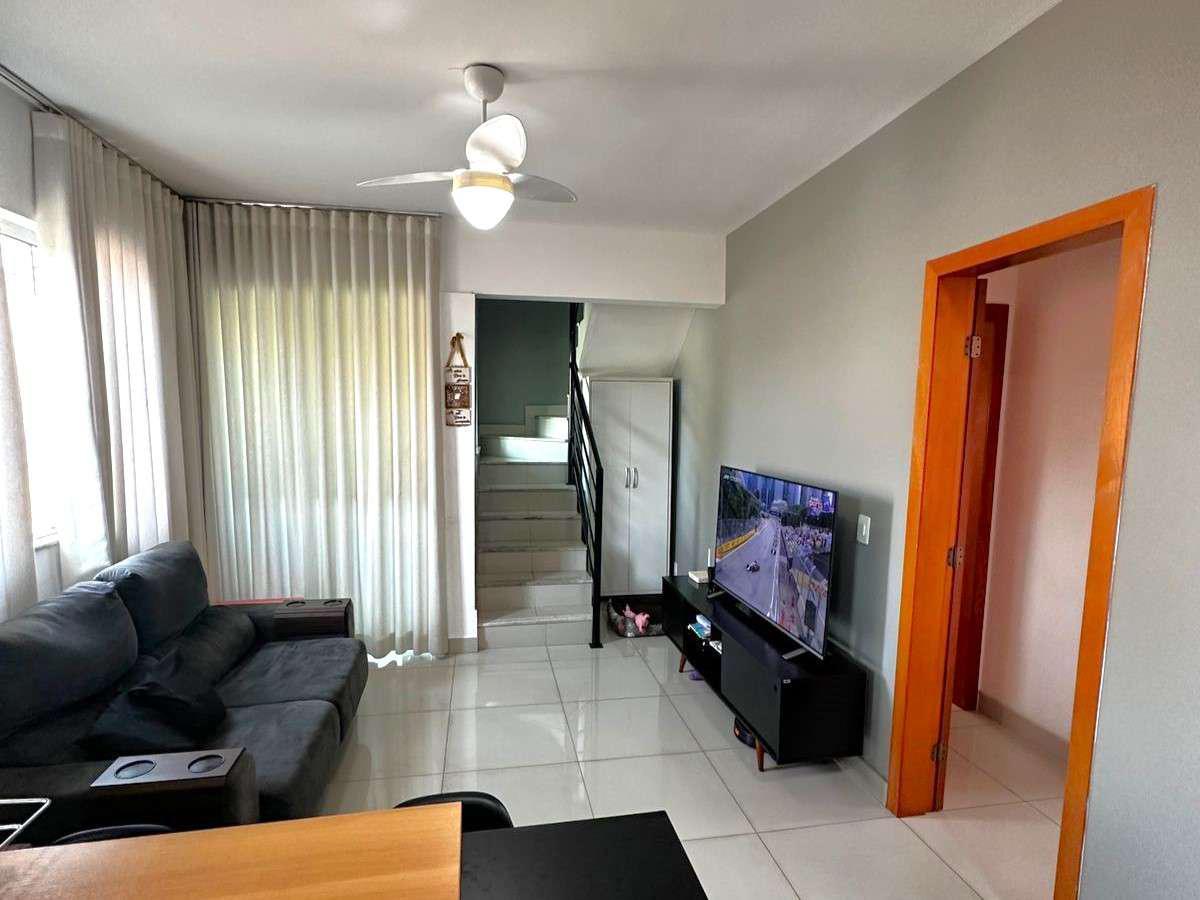 Cobertura, Santa Rosa, 3 Quartos, 2 Vagas, 1 Suíte