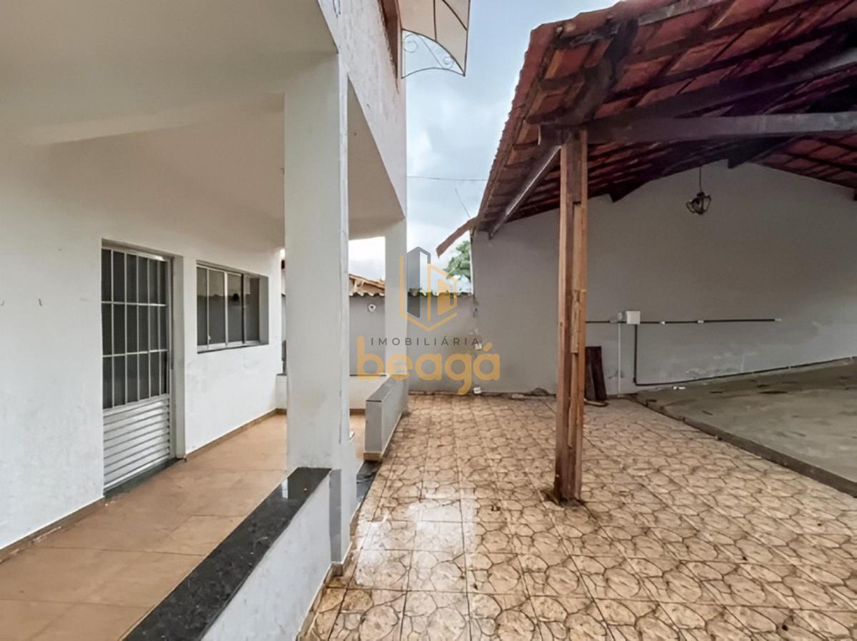 Casa, Planalto, 4 Quartos, 10 Vagas, 1 Suíte