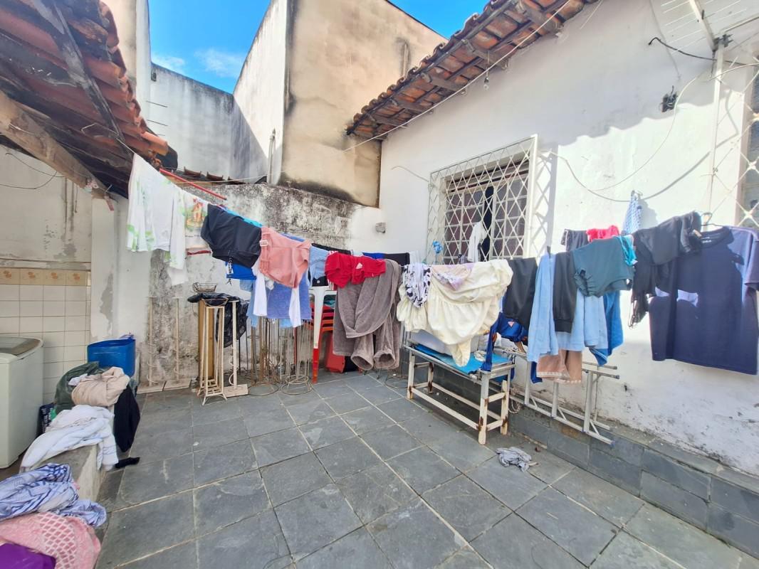 Casa, Fernão Dias, 3 Quartos, 2 Vagas, 1 Suíte