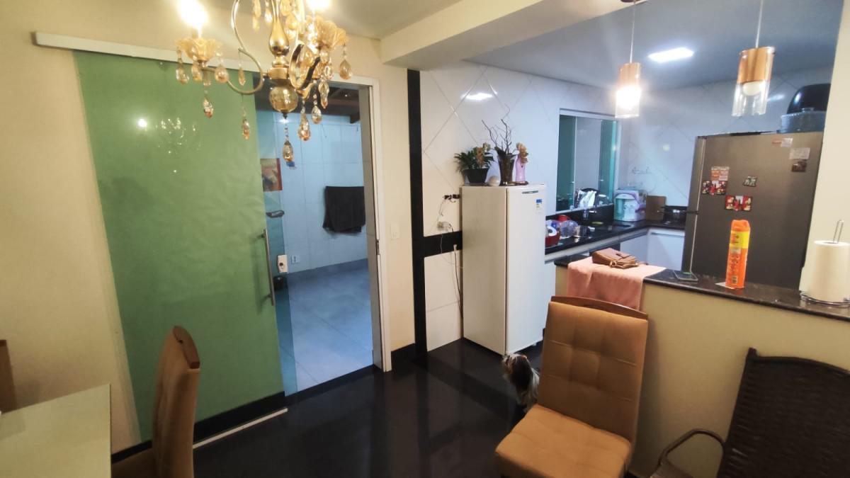 Casa, Oitis, 3 Quartos, 3 Vagas, 1 Suíte