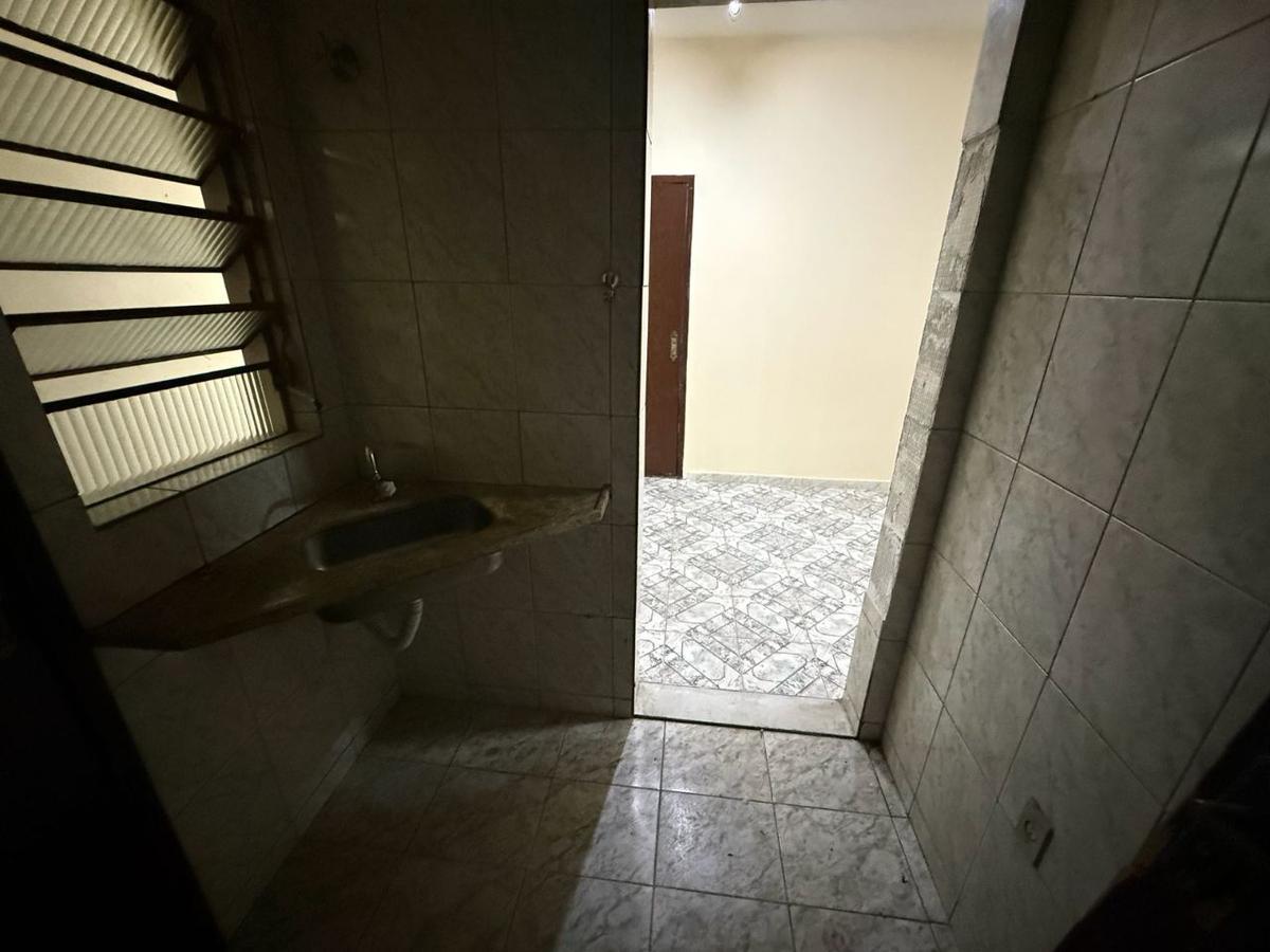 Quitinete, Santa Cruz, 1 Quarto, 0 Vaga