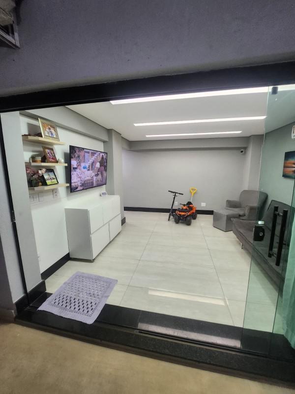 Casa, Cabral, 3 Quartos, 4 Vagas, 1 Suíte