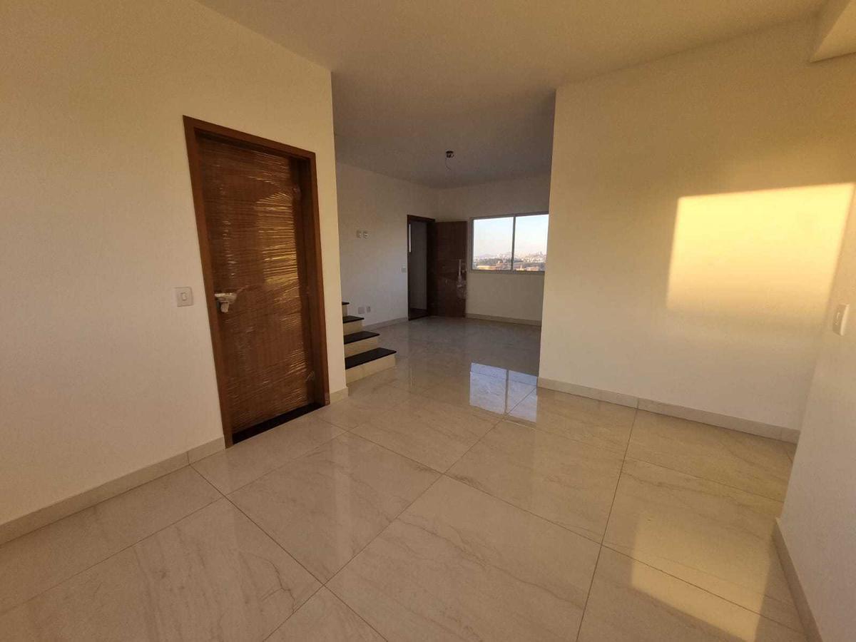 Cobertura, Jardim Industrial, 3 Quartos, 2 Vagas, 1 Suíte