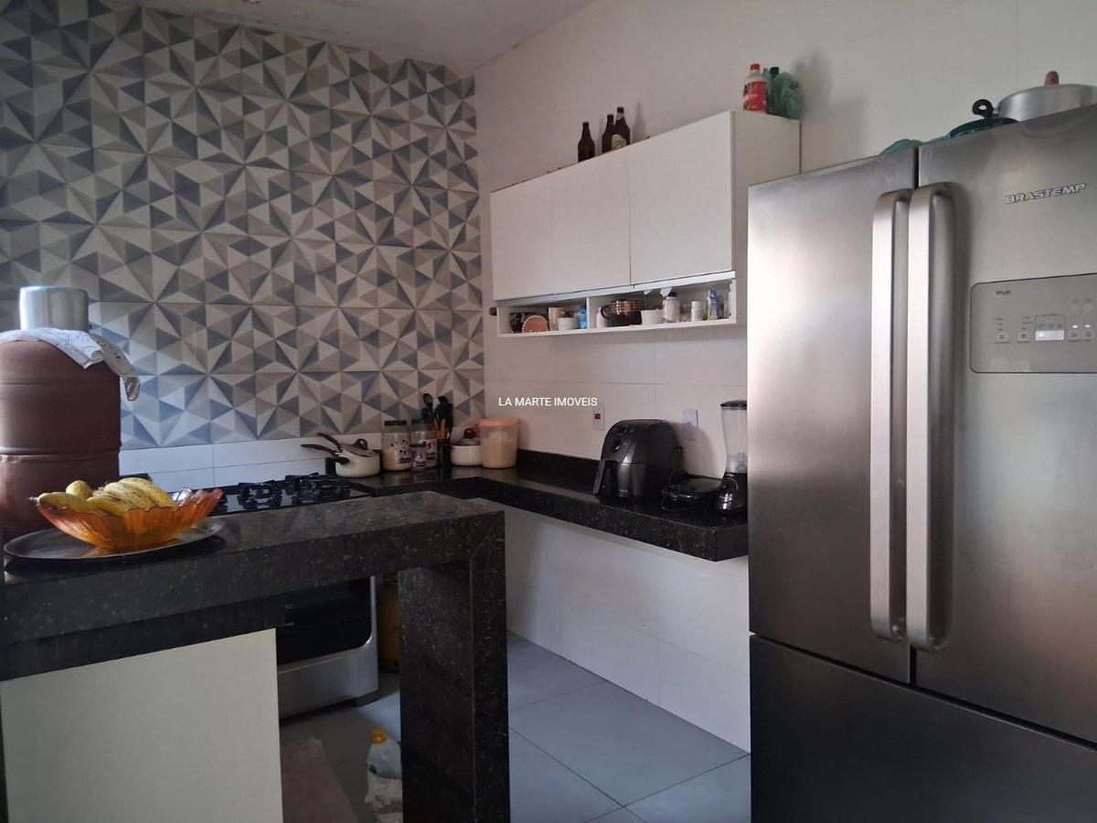 Casa, Industrial, 3 Quartos, 5 Vagas, 1 Suíte