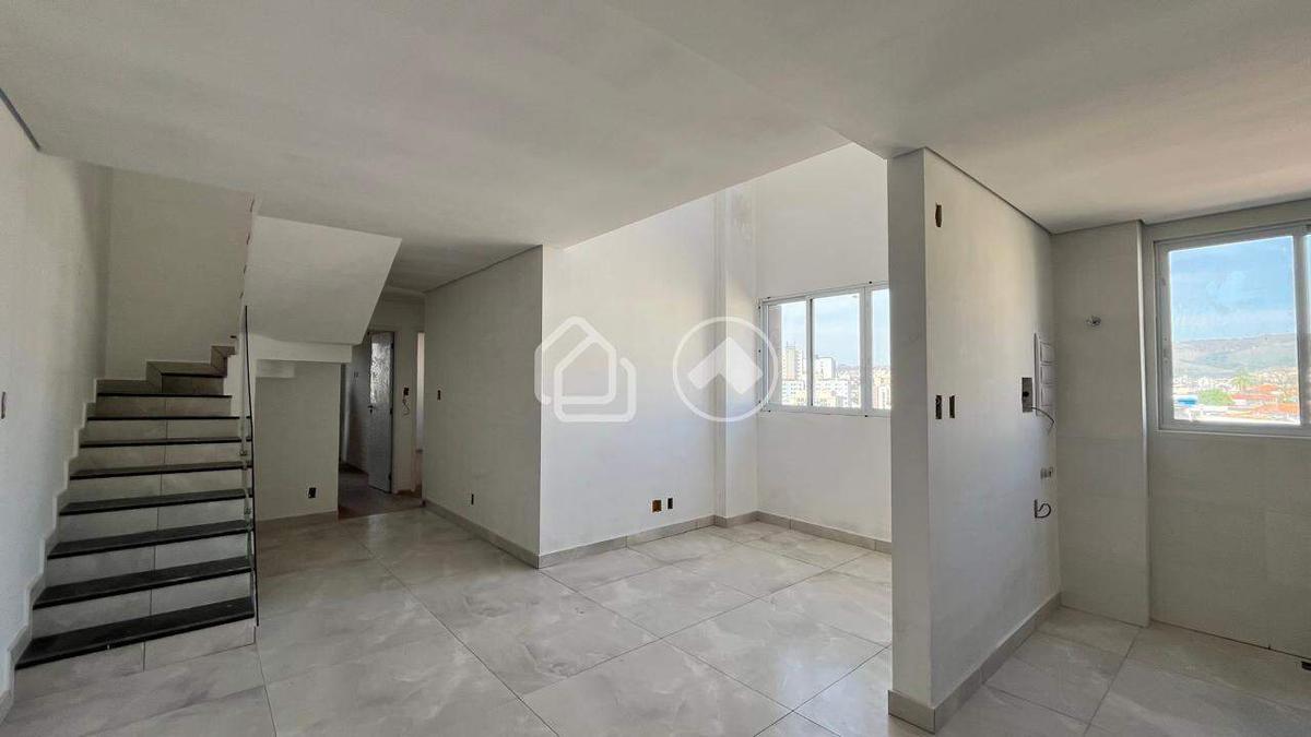 Cobertura, Sagrada Família, 3 Quartos, 2 Vagas, 1 Suíte