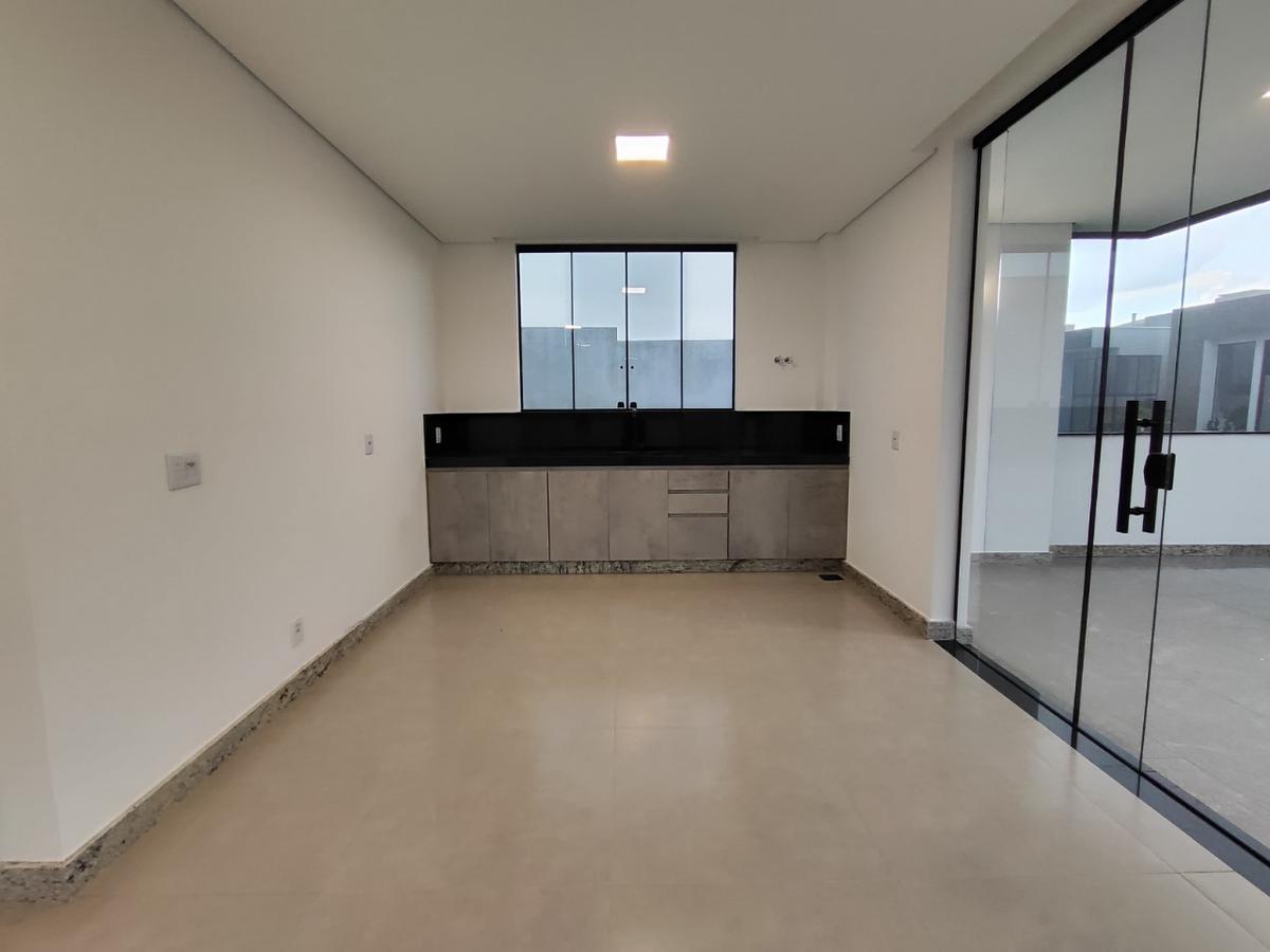 Casa, Alphaville Minas Gerais, 3 Quartos, 4 Vagas, 2 Suítes