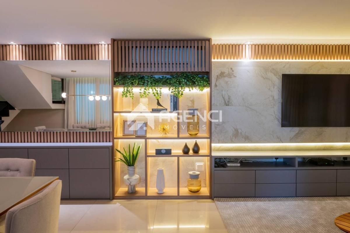 Casa, Cabral, 3 Quartos, 0 Vaga, 1 Suíte