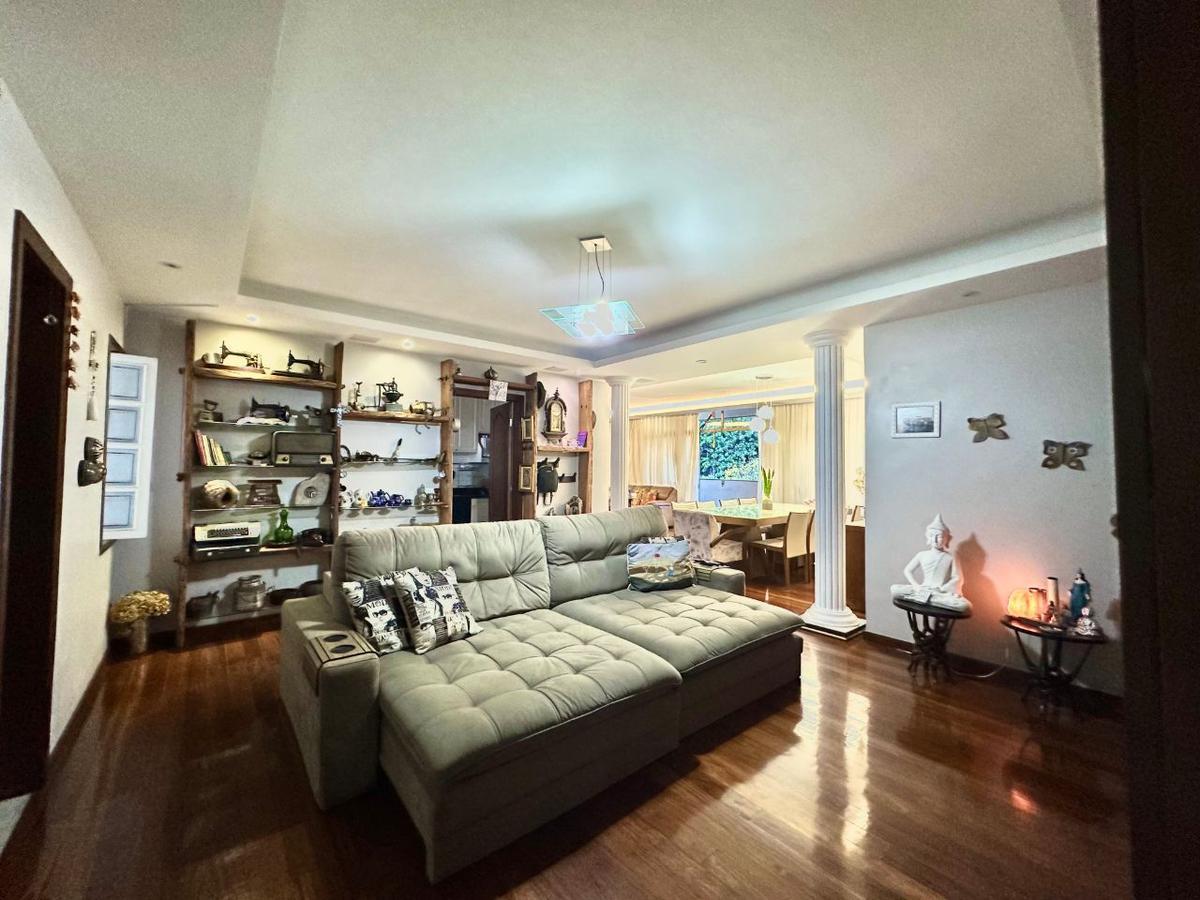 Apartamento, Funcionários, 4 Quartos, 2 Vagas, 1 Suíte