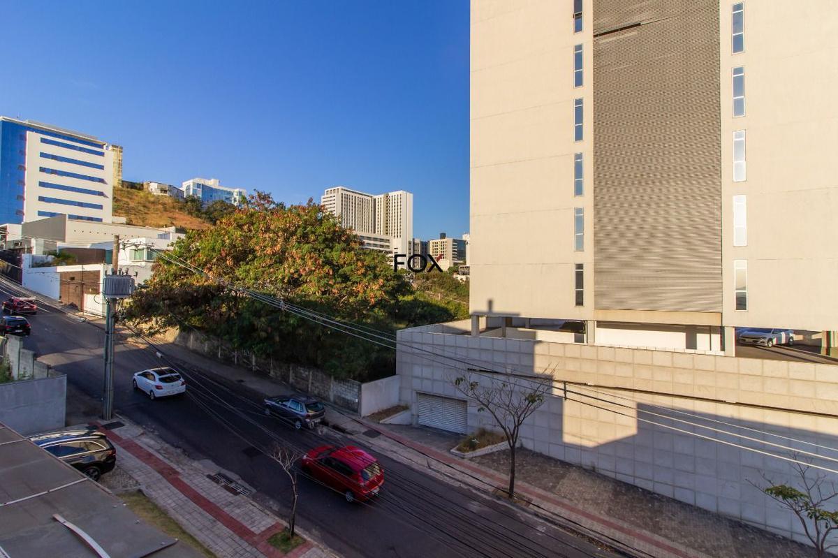 Sala, Estoril, 0 Quarto, 4 Vagas