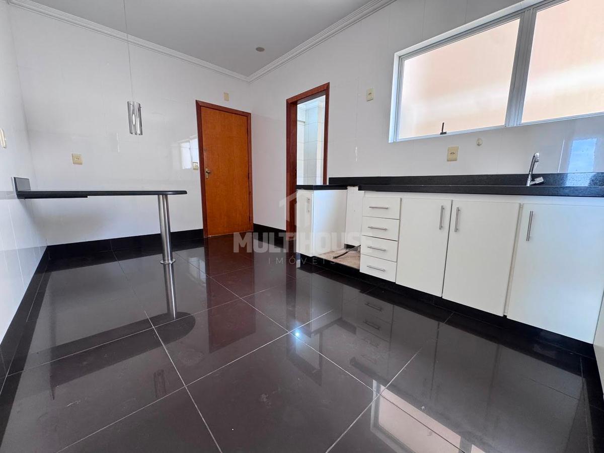 Apartamento, Itapoã, 3 Quartos, 2 Vagas, 1 Suíte
