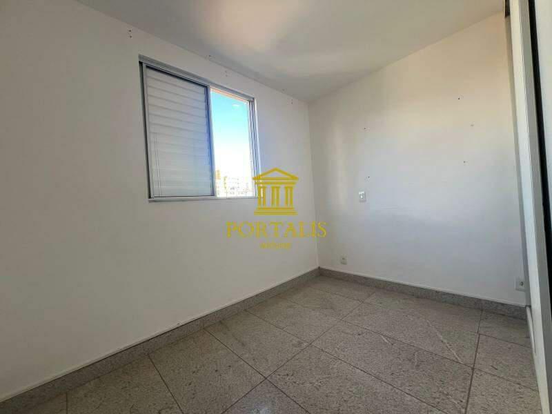 Apartamento, Sagrada Família, 3 Quartos, 2 Vagas, 1 Suíte