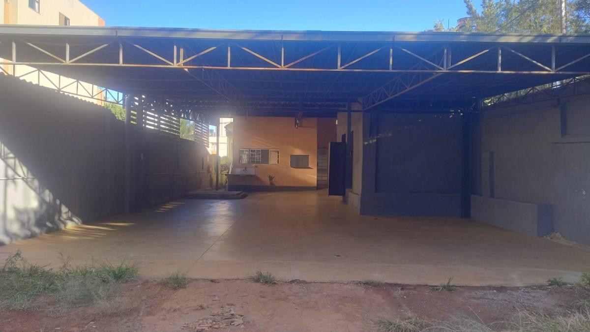 Casa Comercial, Prado, 3 Quartos, 20 Vagas