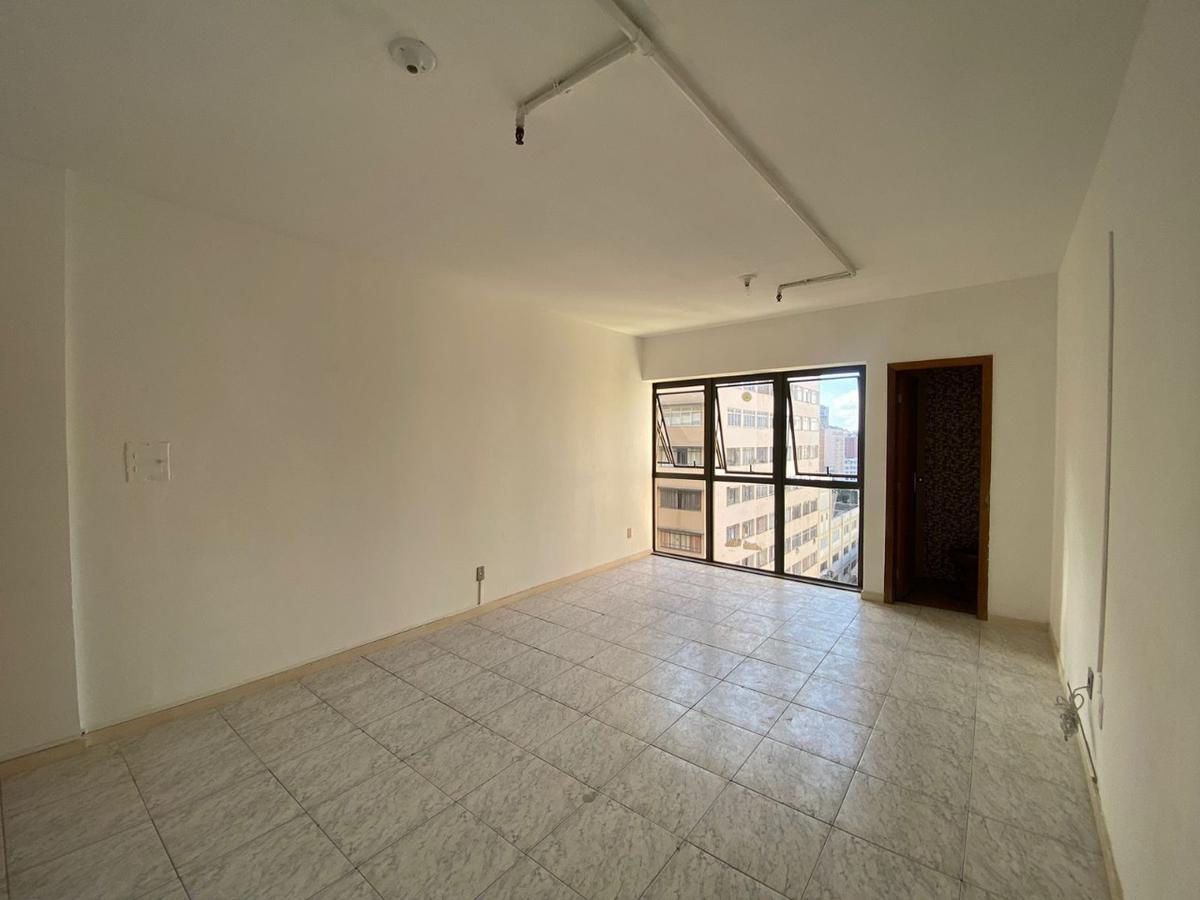 Sala, Centro, 0 Quarto, 0 Vaga