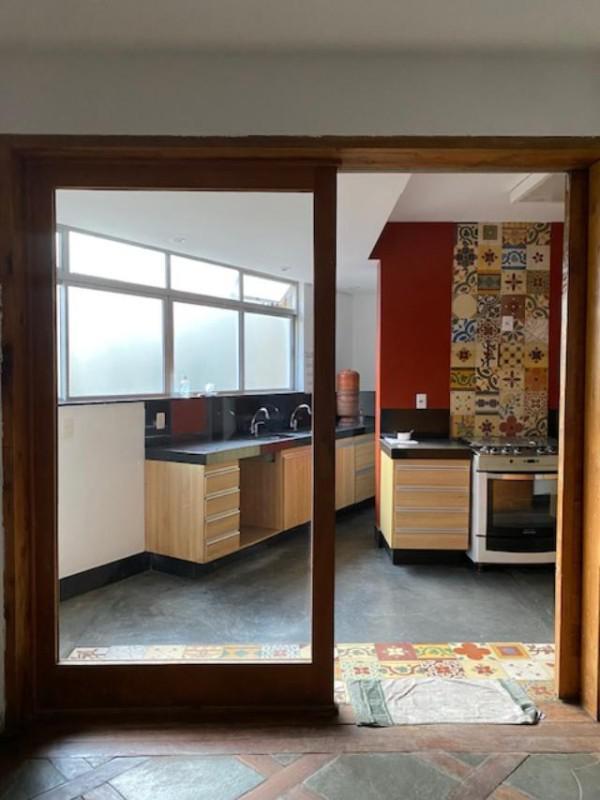 Cobertura, Savassi, 4 Quartos, 2 Vagas, 1 Suíte