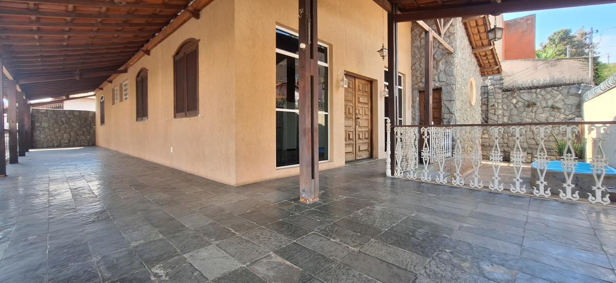 Casa, Sagrada Família, 3 Quartos, 3 Vagas, 1 Suíte