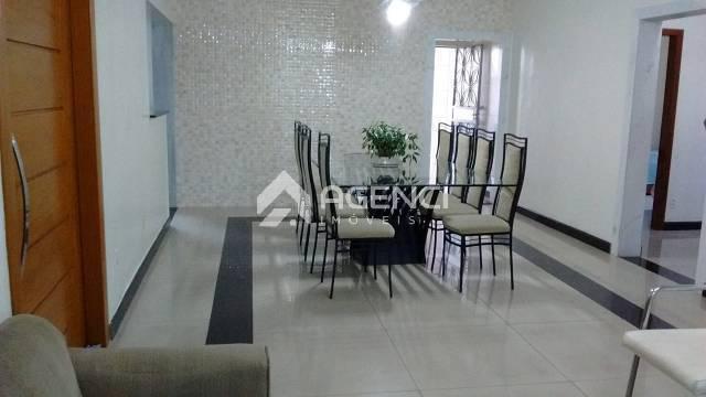 Casa, Camargos, 5 Quartos, 0 Vaga, 3 Suítes